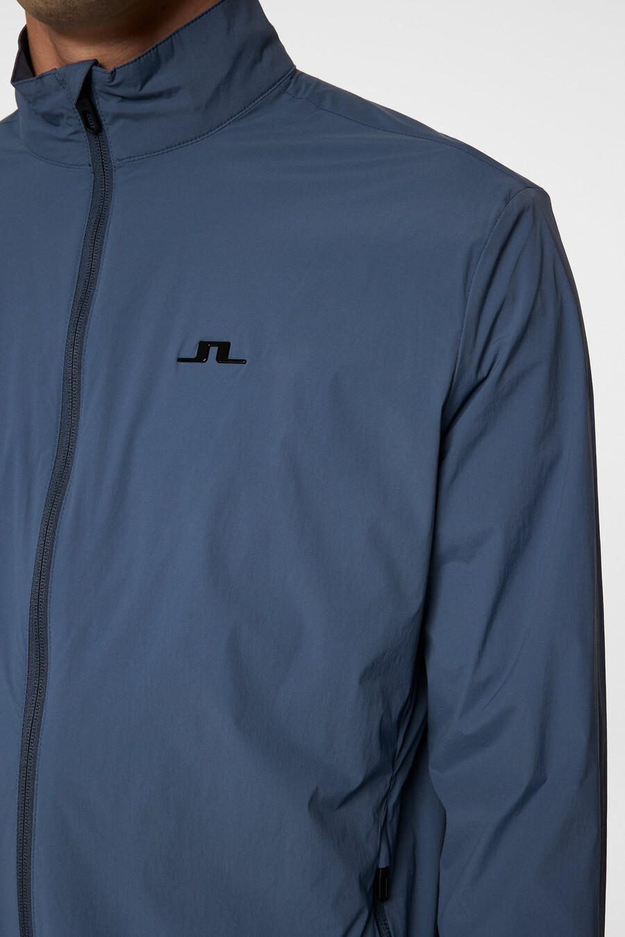 ash light packable jacket